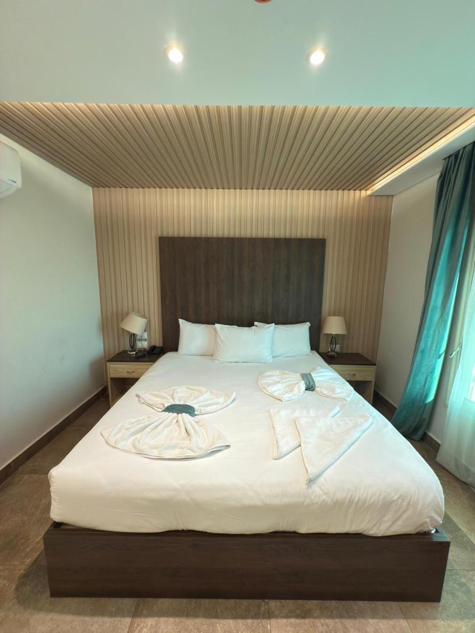 Blue Pyramids Eyes Hotel Отель 3*